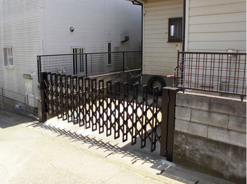 伸縮門扉施工後2